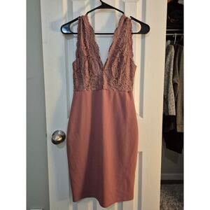 Lace & Crepe Mauve Sleeveless Bodycon Dress W/ Deep V-Neckline Medium By Iris